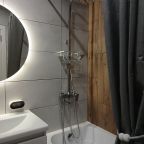 Полулюкс (С великолепным видом на лес, удобно с М4, с дизайнерским ремонтом), Апартаменты Серебряный Век