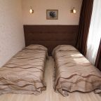 Уютный однокомнатный номер, с двумя односпальными кроватями или одной двуспальной, общая площадь 20 м2