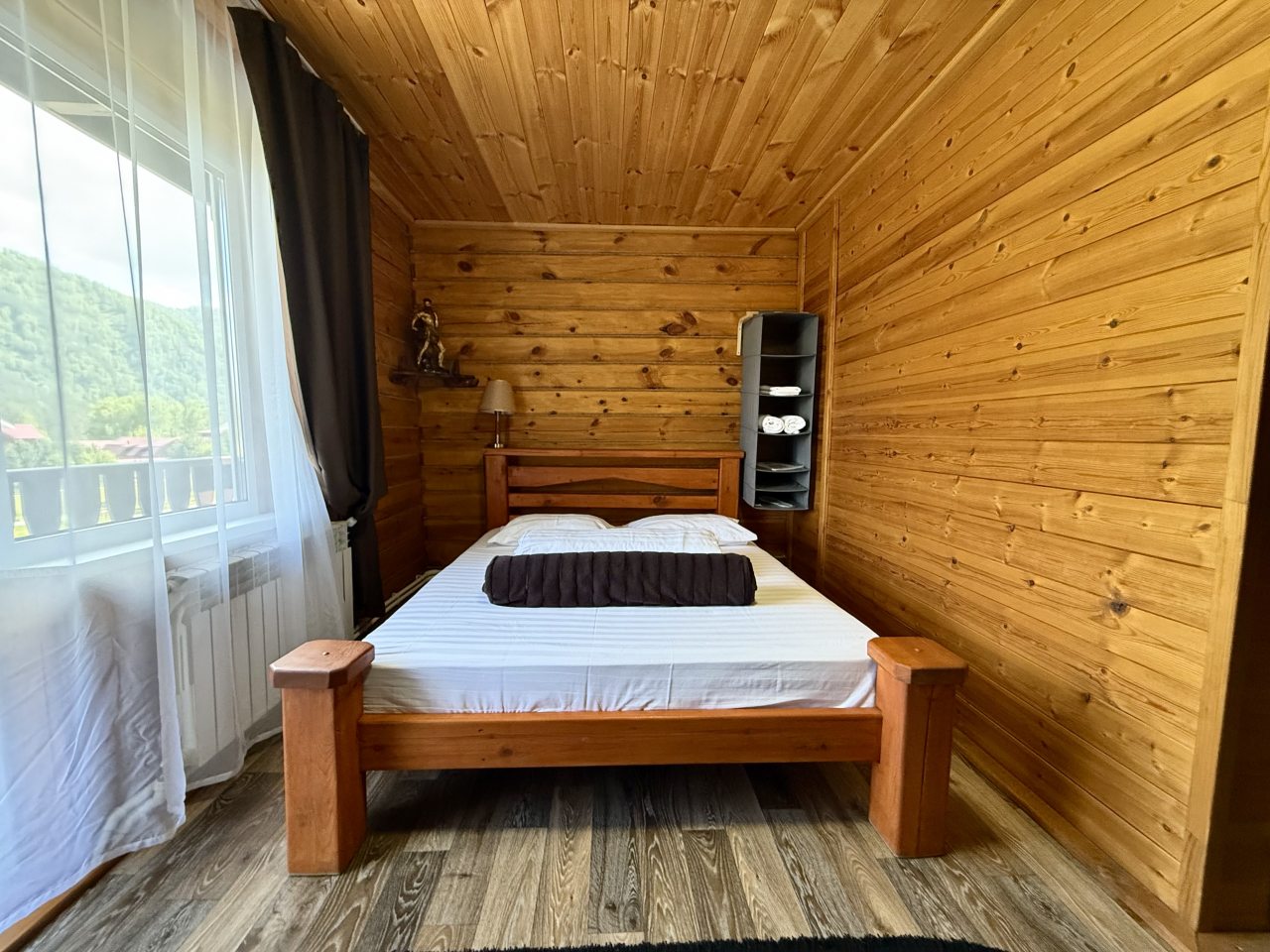 Номер (Стандарт с балконом), База отдыха Красный камень