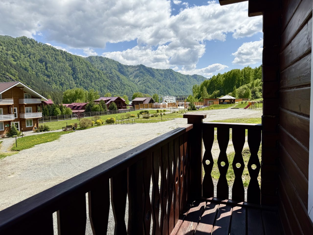 Номер (Стандарт с балконом), База отдыха Красный камень