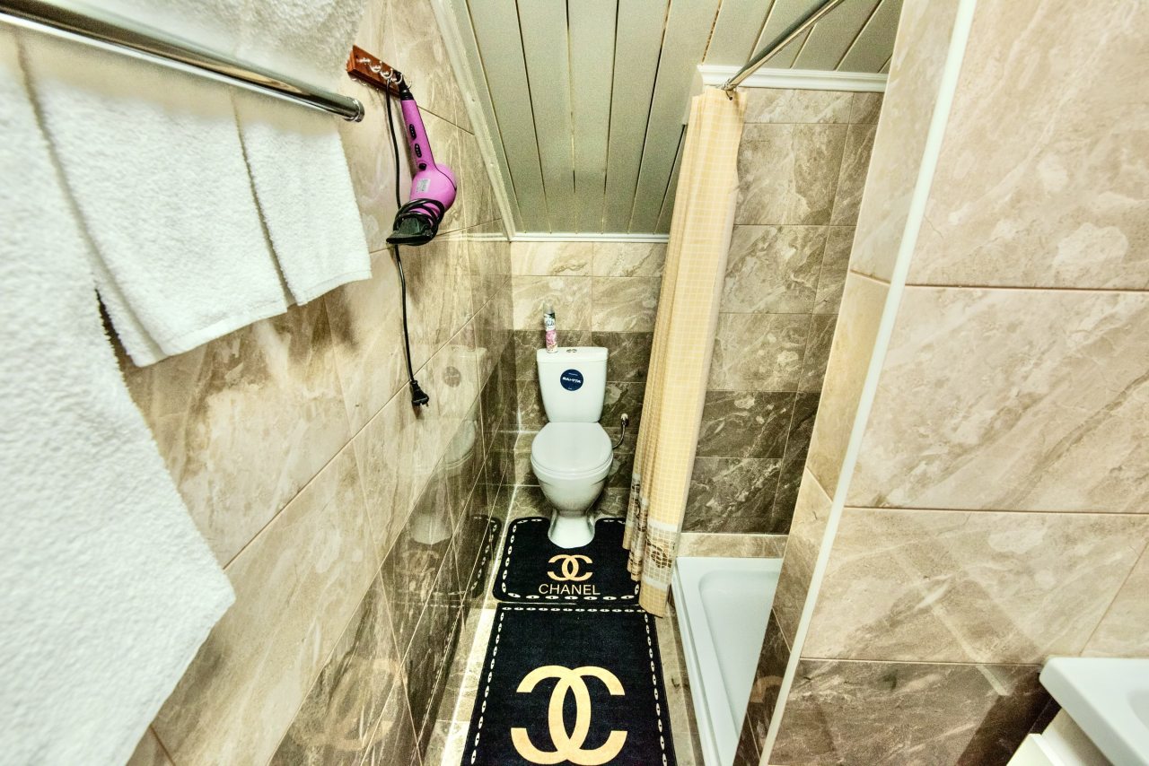 Номер (Апартаменты), База отдыха Красный камень
