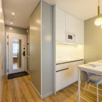 Апартаменты (O2216), Апартаменты Happy Home