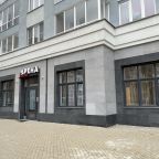 фасад здания и вход
