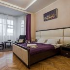 Двуспальная кровать