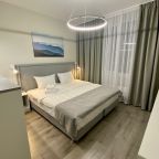 Двуспальная кровать