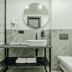 Студио (Студия), Plaza Hotel