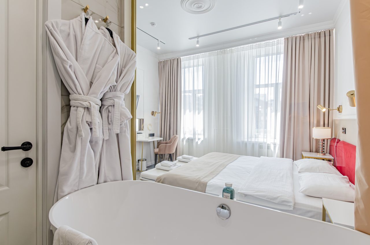Люкс, Plaza Hotel