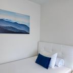 Апартаменты (Двухкомнатная квартира в центре Зеленоградска), Апартаменты В центре Зеленоградска на Потёмкина