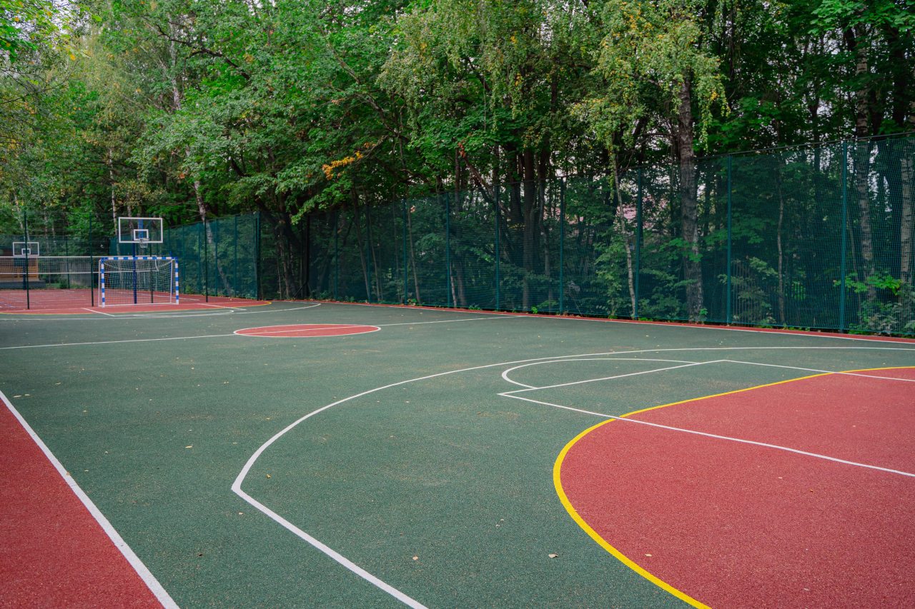 Баскетбольная площадка, Эко Парк Тепло