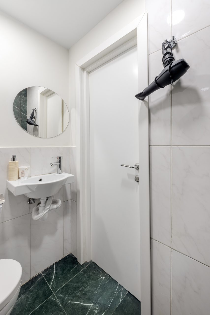 Апартаменты (Двухместные БЕЗ ОКНА №17), Апартаменты VEDA Aparts Лиговский 55