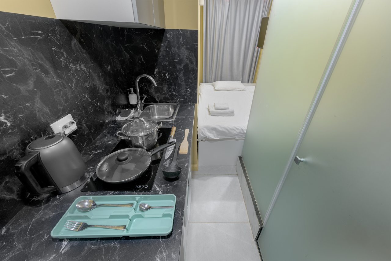 Апартаменты (С односпальной кроватью без окна (24)), Апартаменты VEDA Aparts Лиговский 55