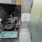 Апартаменты (С односпальной кроватью без окна (24)), Апартаменты VEDA Aparts Лиговский 55