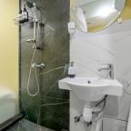 Апартаменты (С односпальной кроватью без окна (24)), Апартаменты VEDA Aparts Лиговский 55