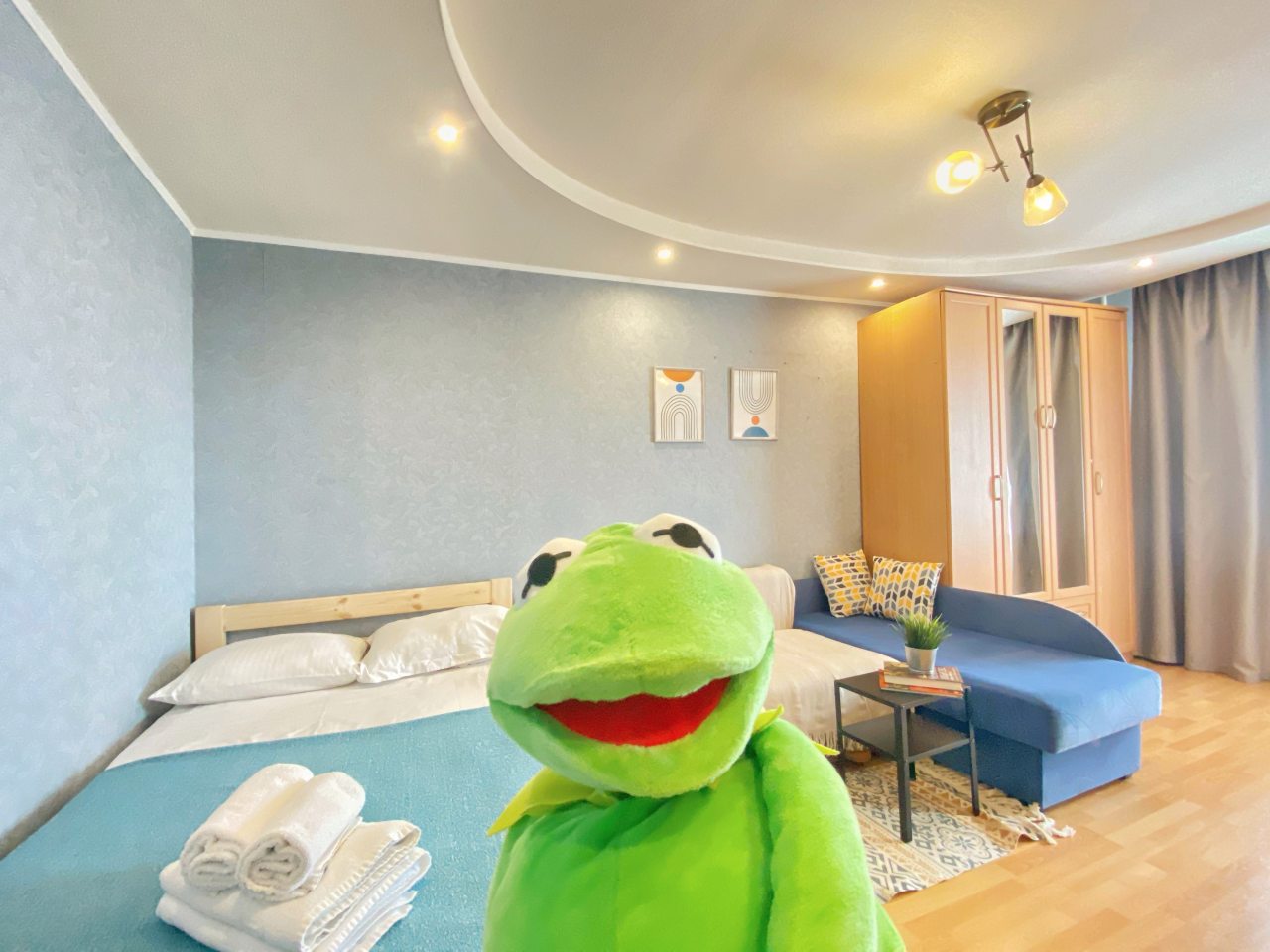 Апартаменты (Апартаменты на Свердлова 51), Апартаменты На Свердлова 51