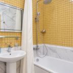 Полулюкс (Джуниор сюит (с ванной)), Арт-отель Созвездие