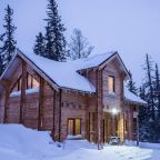 Двенадцатиместный (Дом), Гостевой дом Wood House Gesh