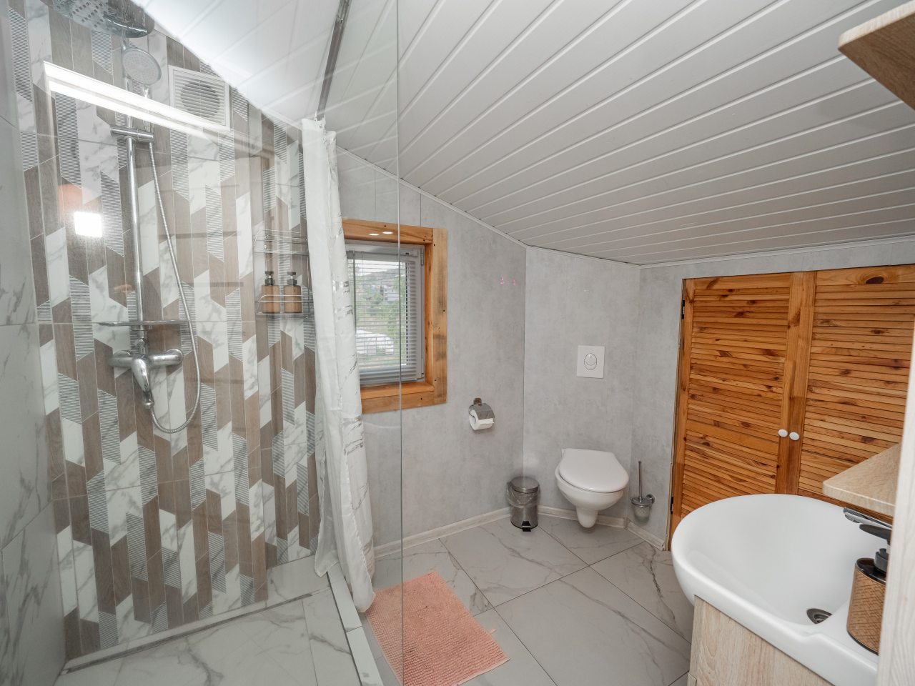 Санузел на певром этаже