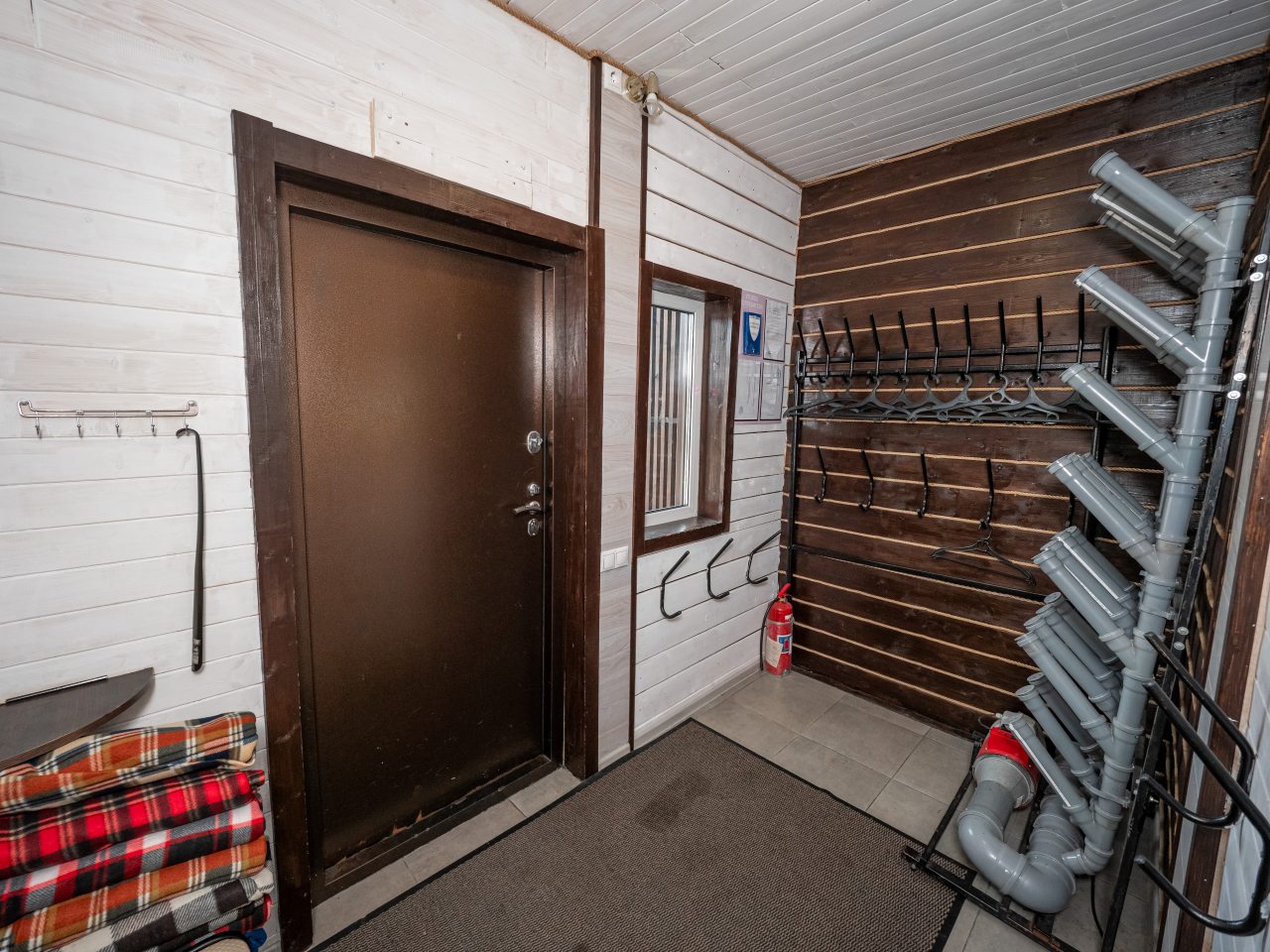 Прихожая с сушильным оборудованием