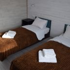 Четырнадцатиместный (Маверик Дом 2 в Шерегеше с баней и чаном), Гостевой дом Маверик