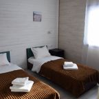 Четырнадцатиместный (Маверик Дом 2 в Шерегеше с баней и чаном), Гостевой дом Маверик