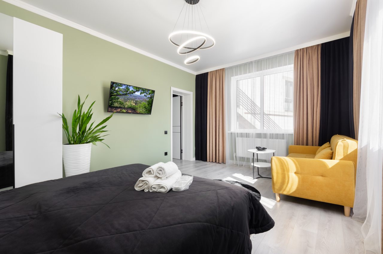 Шестиместный (FAMILY SUITE), Апартаменты Леомир
