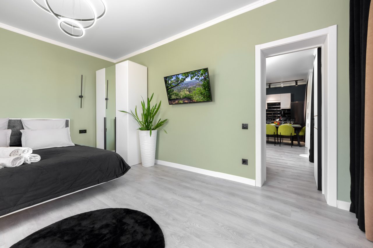 Шестиместный (FAMILY SUITE), Апартаменты Леомир