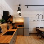 Коттедж (Четырехкомнатный), Дом отдыха Shantivillas