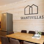 Коттедж (Четырехкомнатный), Дом отдыха Shantivillas