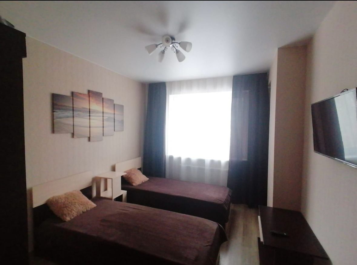 Апартаменты (В Кольцово рядом с аэропортом), Апартаменты Квартира посуточно около Аэропорта Кольцово