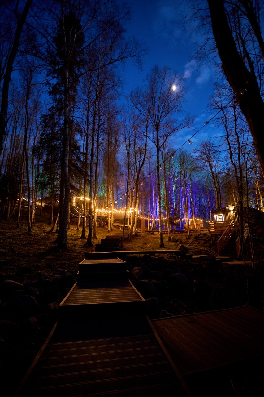 Дом (Розового кролика с банным чаном), Кемпинг Black Village