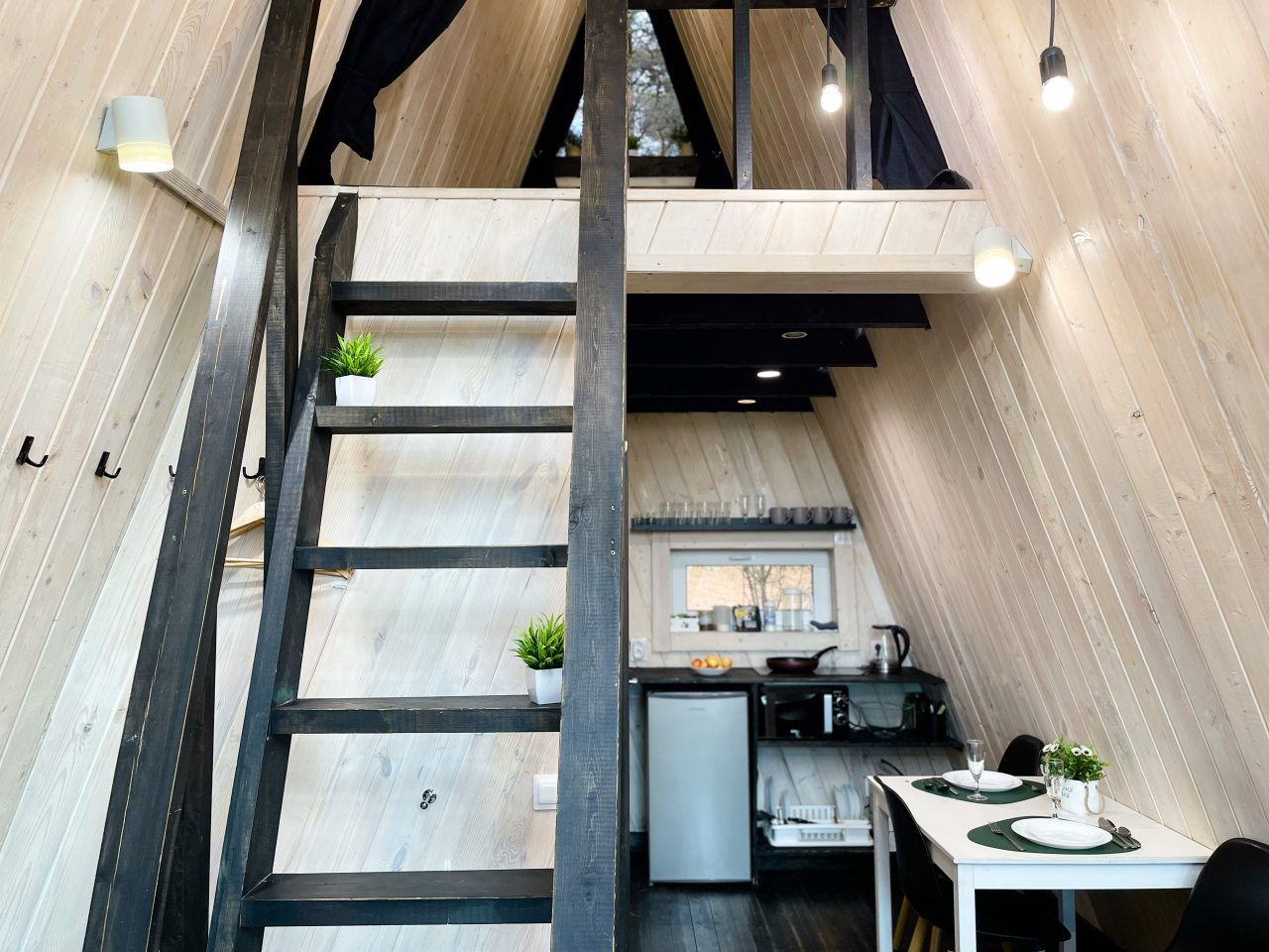 Дом (А-Фрейм Черное-белое), База отдыха ALDI-Karelia