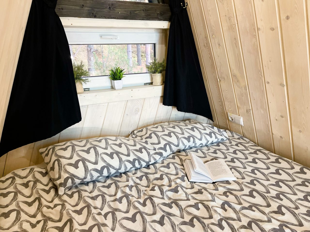 Дом (А-Фрейм Черное-белое), База отдыха ALDI-Karelia