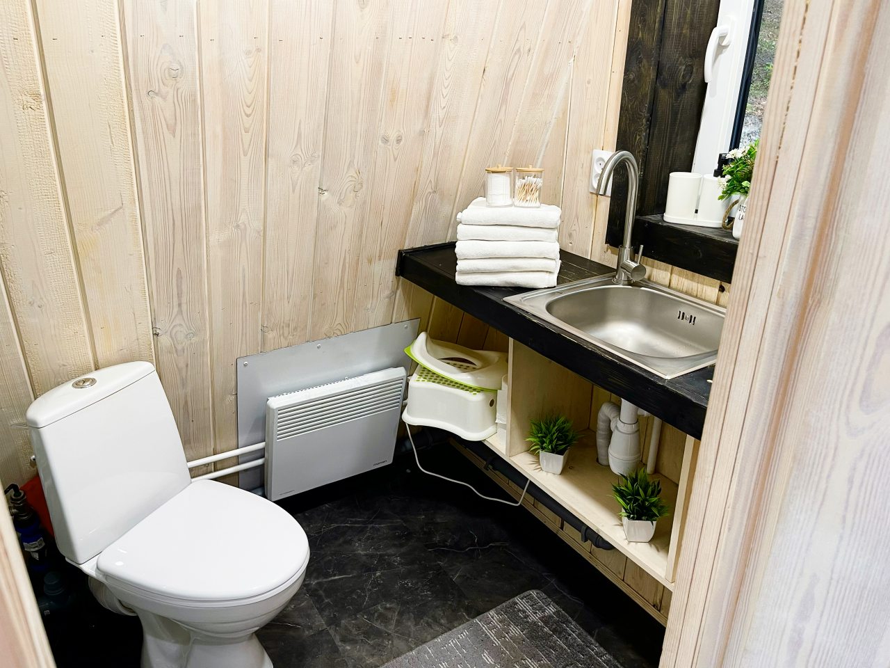 Дом (А-Фрейм Черное-белое), База отдыха ALDI-Karelia