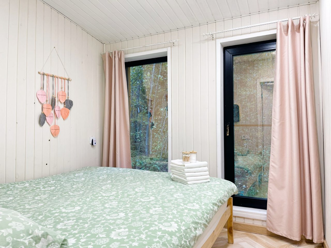 Номер (С джакузи Могучая ель), База отдыха ALDI-Karelia