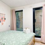 Номер (С джакузи Могучая ель), База отдыха ALDI-Karelia