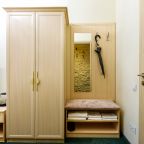 Парковка, отч док, удобства в номере, вай фай, холодильник,