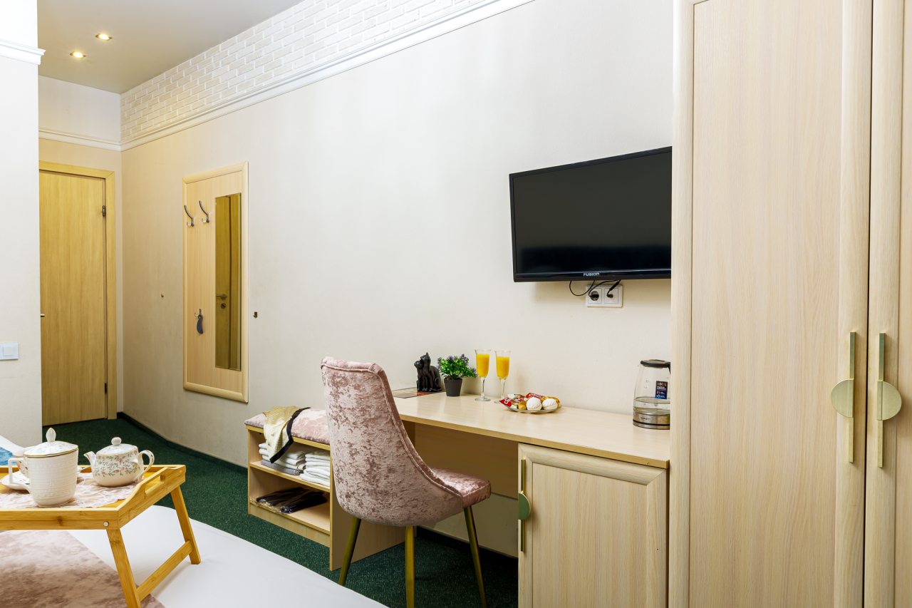 Кровати 180, 140. Дом Голицыных и Нарышкиных