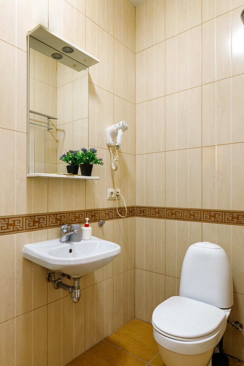 Кровать 190ш, парковка во дворе, вай фай, удобства в номере