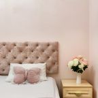 Кровать 190ш, парковка во дворе, вай фай, удобства в номере