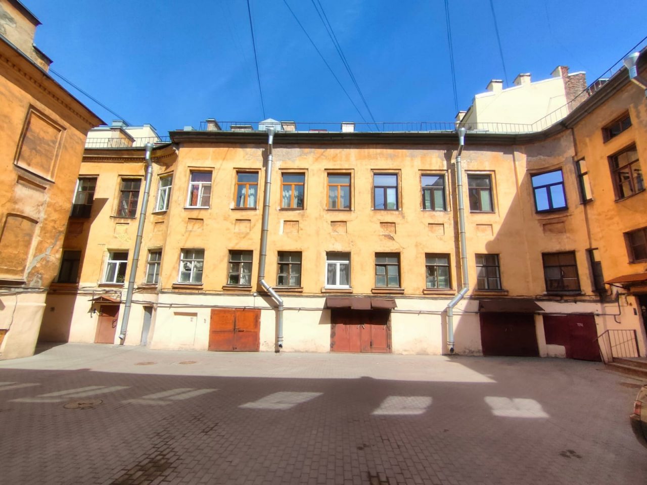 Частная парковка, Гостевой дом Почтамтская 10