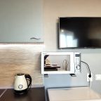 Электрический чайник, микроволновка