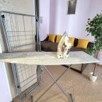 Утюг, гладильная доска, сушилка