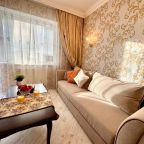 Апартаменты (Двухкомнатная квартира на Литовском валу), Апартаменты На Литовском валу