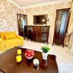 Апартаменты (Двухкомнатная квартира на Литовском валу), Апартаменты На Литовском валу