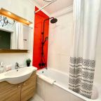 Апартаменты (Двухкомнатная квартира на Литовском валу), Апартаменты На Литовском валу