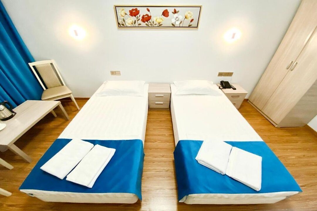 Двухместный (Стандартный с 2 кроватями) гостиницы Qul-Khadisha, Астана