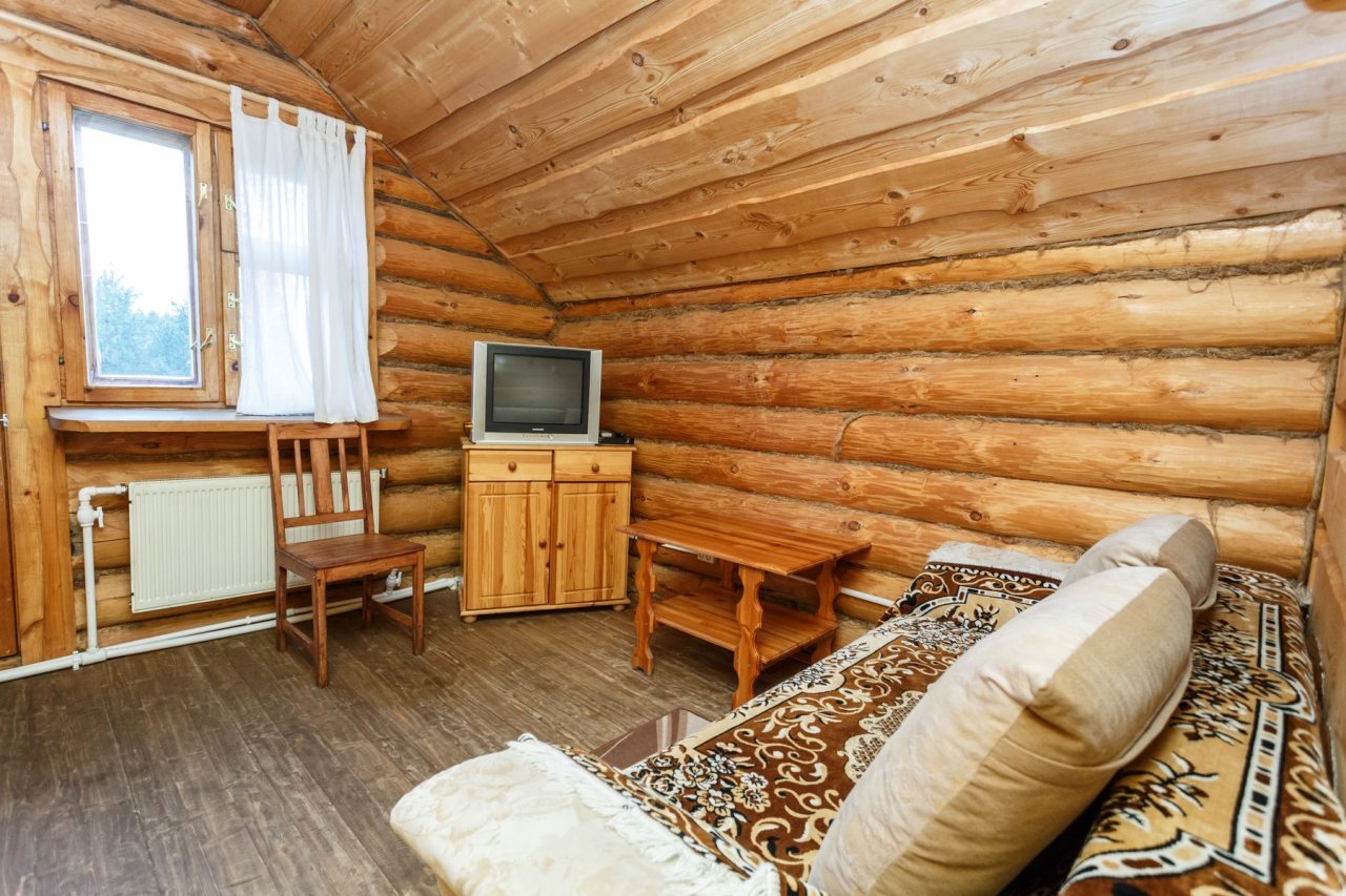 Дом (Дом 5), Загородный отель Киногородок