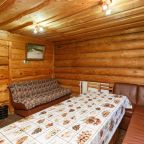Дом (Дом 5), Загородный отель Киногородок