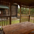 Дом (Дом 5), Загородный отель Киногородок