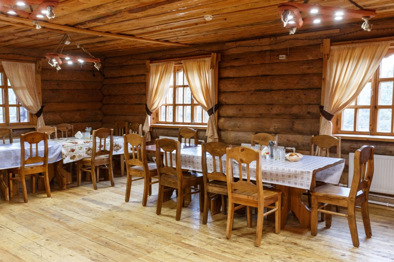 Дом (Дом 5), Загородный отель Киногородок